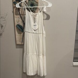 Bohome collection White Summer Dress size medium NWT